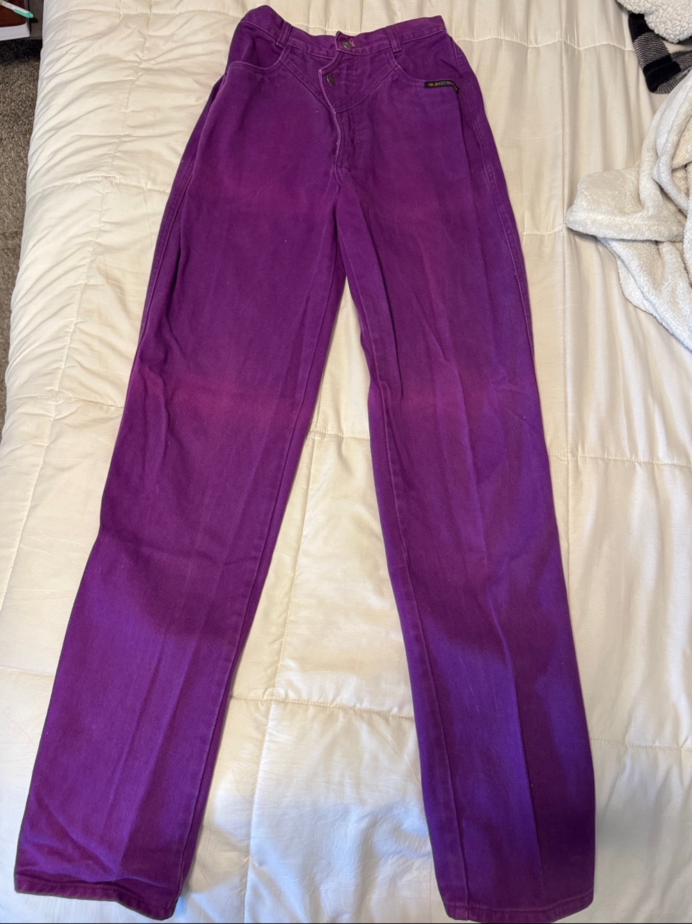 High-Rise Straight Leg Pants in Violet